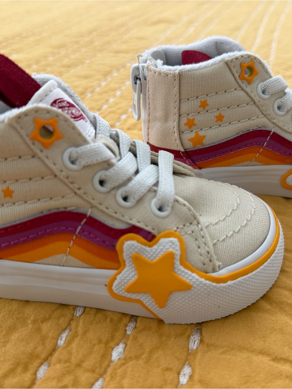 Vans Kids High-Top Sneakers in Cream with Pink & Yellow Accents size 4 never wor - Picture 2 of 5